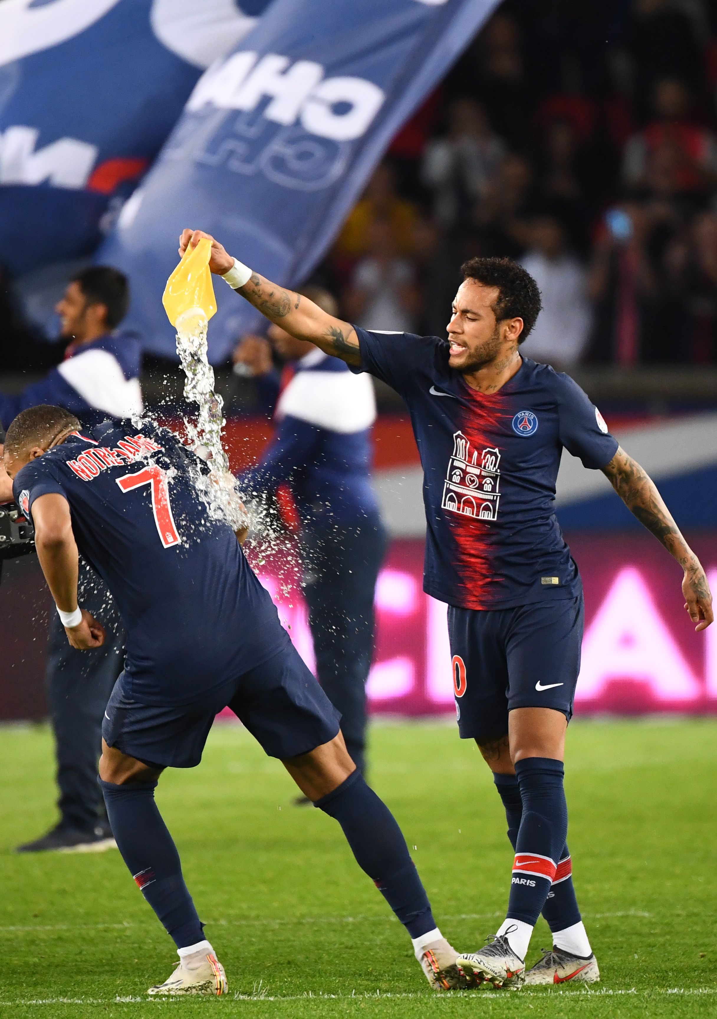 马卡：高薪低能，所罗门可能在冬窗离开黄潜（马卡：高薪难掩低效，所罗门或于冬窗告别黄潜）