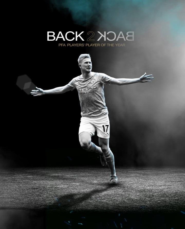 （粤港澳全运会）四川队选手王雅繁／蒋欣玗获网球女子双打冠军