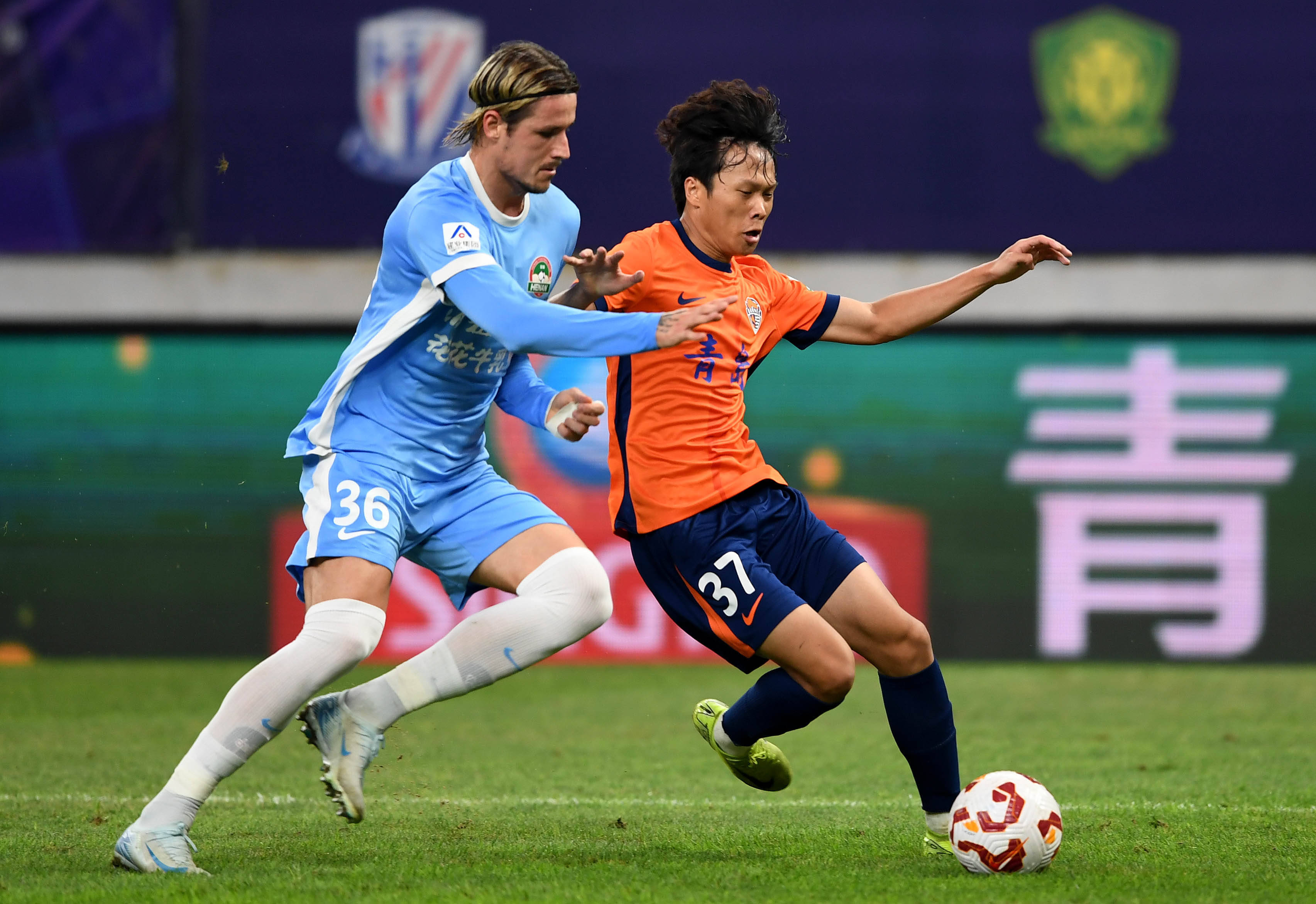 官方：36岁浙江队中场李提香自由身加盟中超新军辽宁铁人（中超新军辽宁铁人官宣：36岁浙江队中场李提香以自由身加盟）