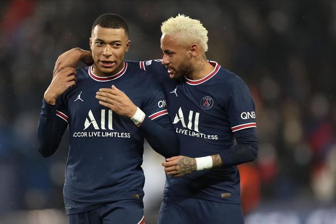 德天空：利物浦、曼城等豪门盯上迪奥曼德，莱比锡标价超1亿欧（德天空：利物浦、曼城等豪门有意迪奥曼德，莱比锡要价逾1亿欧元）