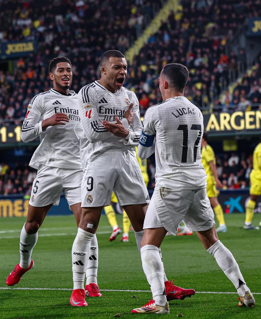 回顾苏炳添10次“破十”光辉瞬间