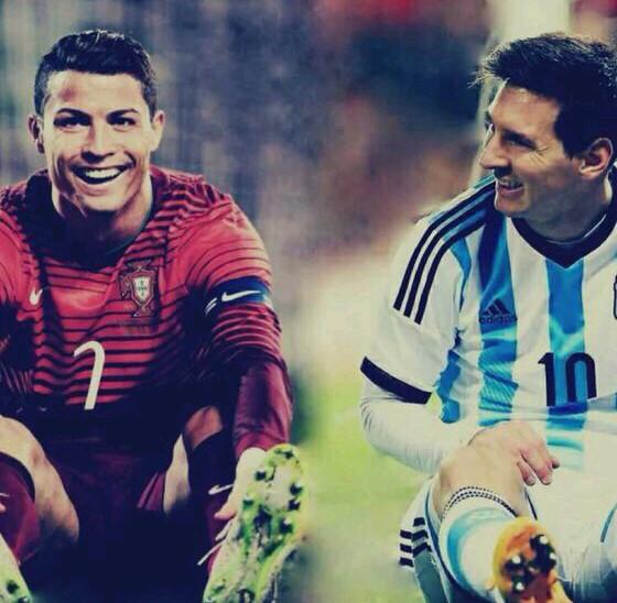 尼日利亚4-1大胜加蓬进入决赛，奥斯梅恩双响，埃朱克破门