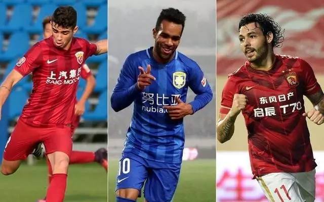 替补球员关键铲断破坏对手攻势（替补奇兵关键一铲瓦解对手进攻）