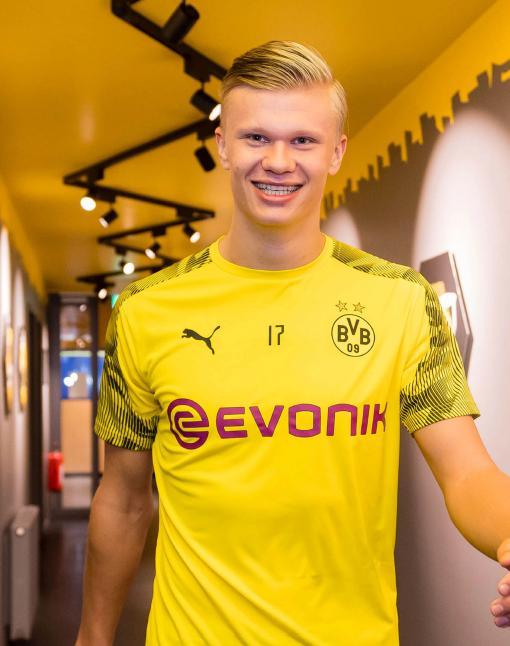 搞副业，瓜迪奥拉在巴塞罗那投资了一家康复机构（瓜迪奥拉在巴塞罗那开启副业：入股一家康复中心）