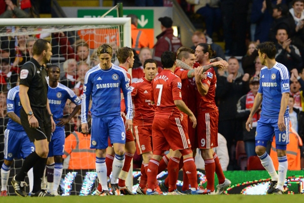 瓜帅：这是谢尔基第一次插花脚传中，他要学习梅西踢得更简洁