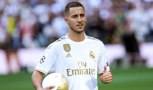 库里谈与斯潘塞搭档：只要是球商高的球员，我就能和他搭档（库里谈与斯潘塞联手：只要球商高，就能与我合拍）