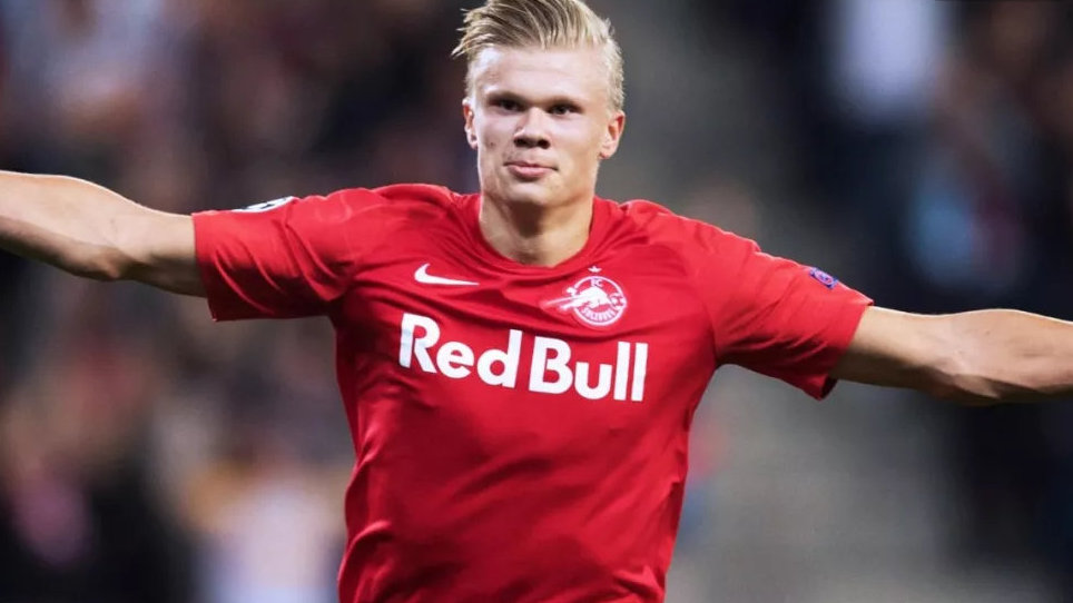 欧冠战报：麦肯尼、戴维联袂破门，尤文2-0轻取帕福斯（欧冠快讯：麦肯尼、戴维先后建功，尤文2-0完胜帕福斯）