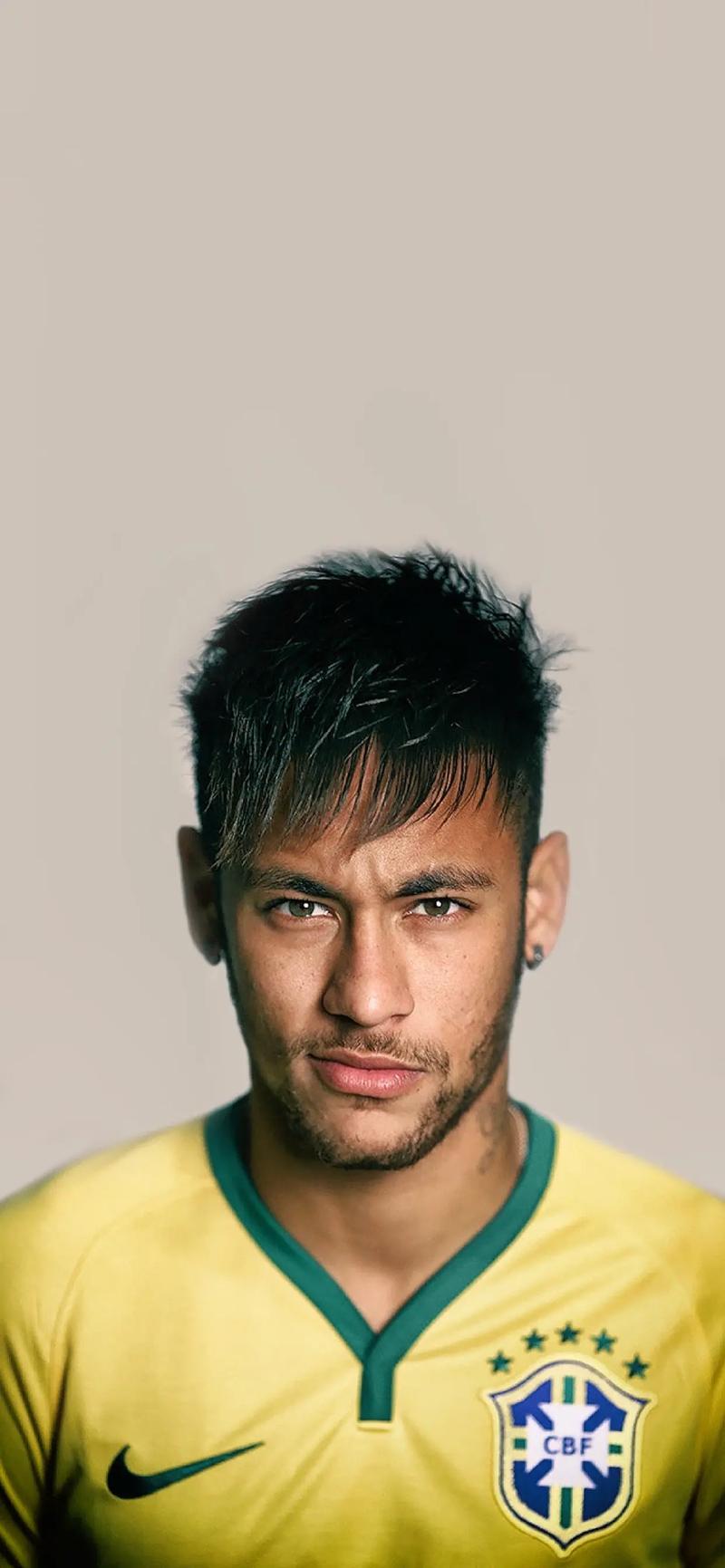 格罗斯：踢曼城是完全不同的挑战，比赛水平可能与踢拜仁相当（格罗斯：对阵曼城是截然不同的考验，比赛强度或与拜仁不相上下）