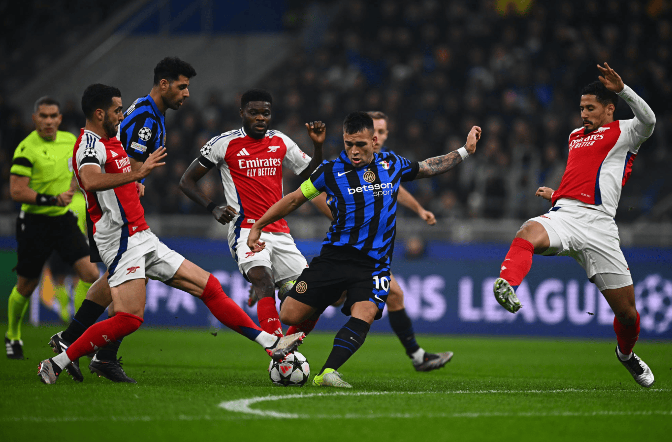 哈兰德：阿森西奥一开场就推搡挑衅，这种对抗我很喜欢（哈兰德称阿森西奥开场即推搡挑衅：这种火药味我很喜欢）