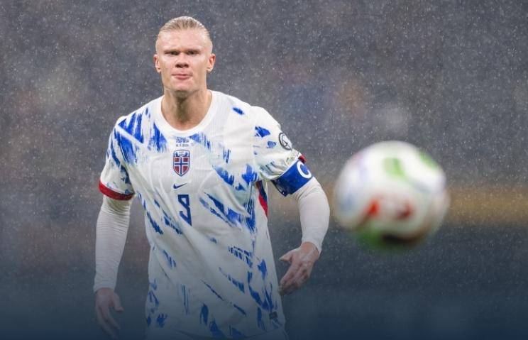 比赛集锦：利雅得胜利4-1赛哈特海湾，C罗献精彩倒钩（C罗倒钩破门！利雅得胜利4-1赛哈特海湾集锦）