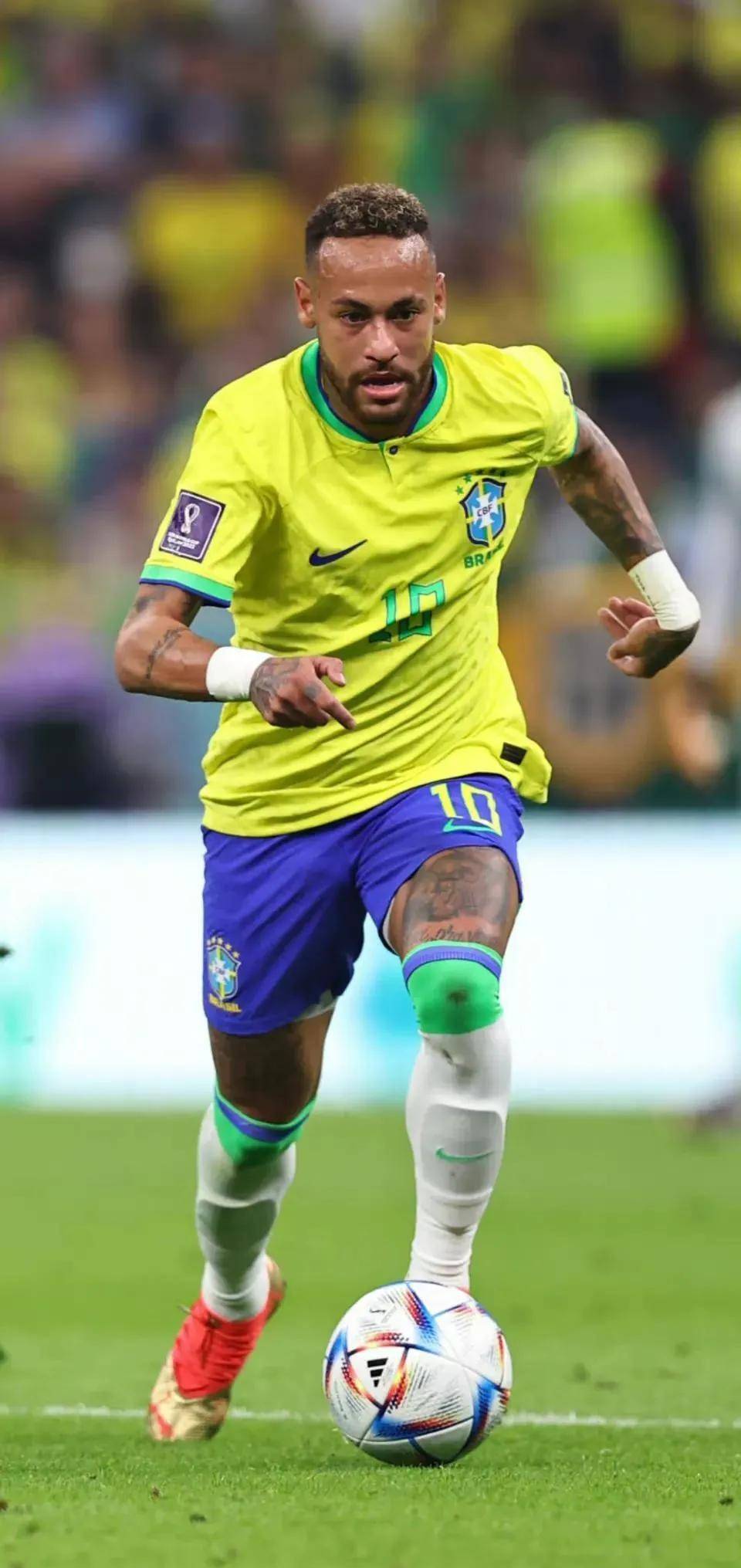 天空体育：谢什科膝盖受伤，或将错过斯洛文尼亚的世预赛