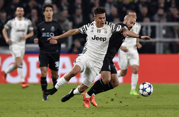 年轻中卫连续两场零失误，发挥稳健